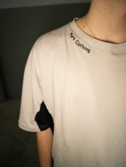 Bordado remera Isa unisex