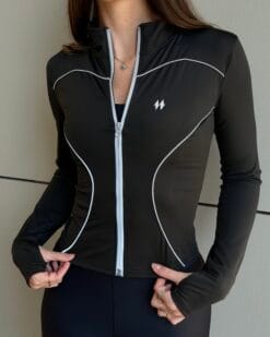 Campera Core - Negro